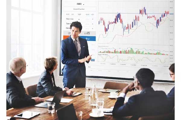 许安丰：3.25黄金多空震荡调整，金价调整反弹并非反转